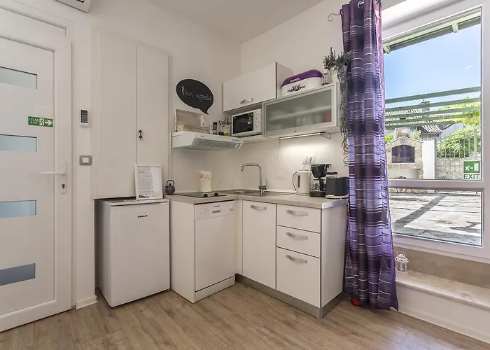 公寓 Lavanda & Rozmarin *