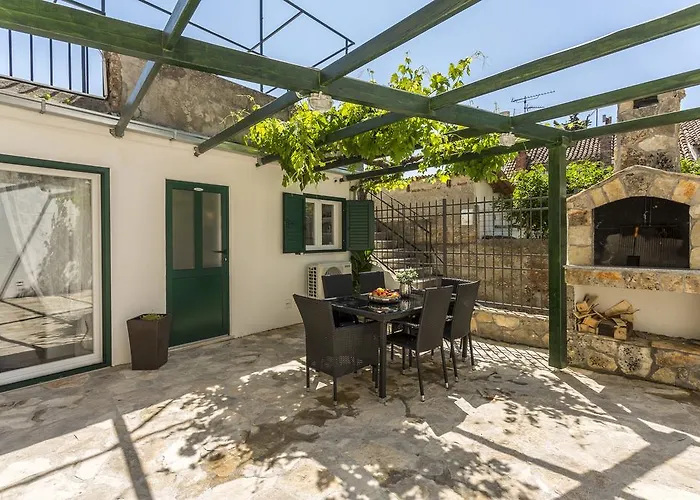 公寓 Lavanda & Rozmarin *